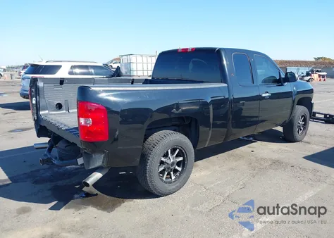 2010 Chevrolet Silverado 1500 Ls из США, поврежденный, VIN 1GCSCREA2AZ187079
